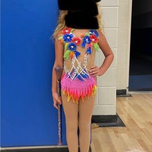 Solo twirl costume..no rips no tears no missing stones…street size 5/6